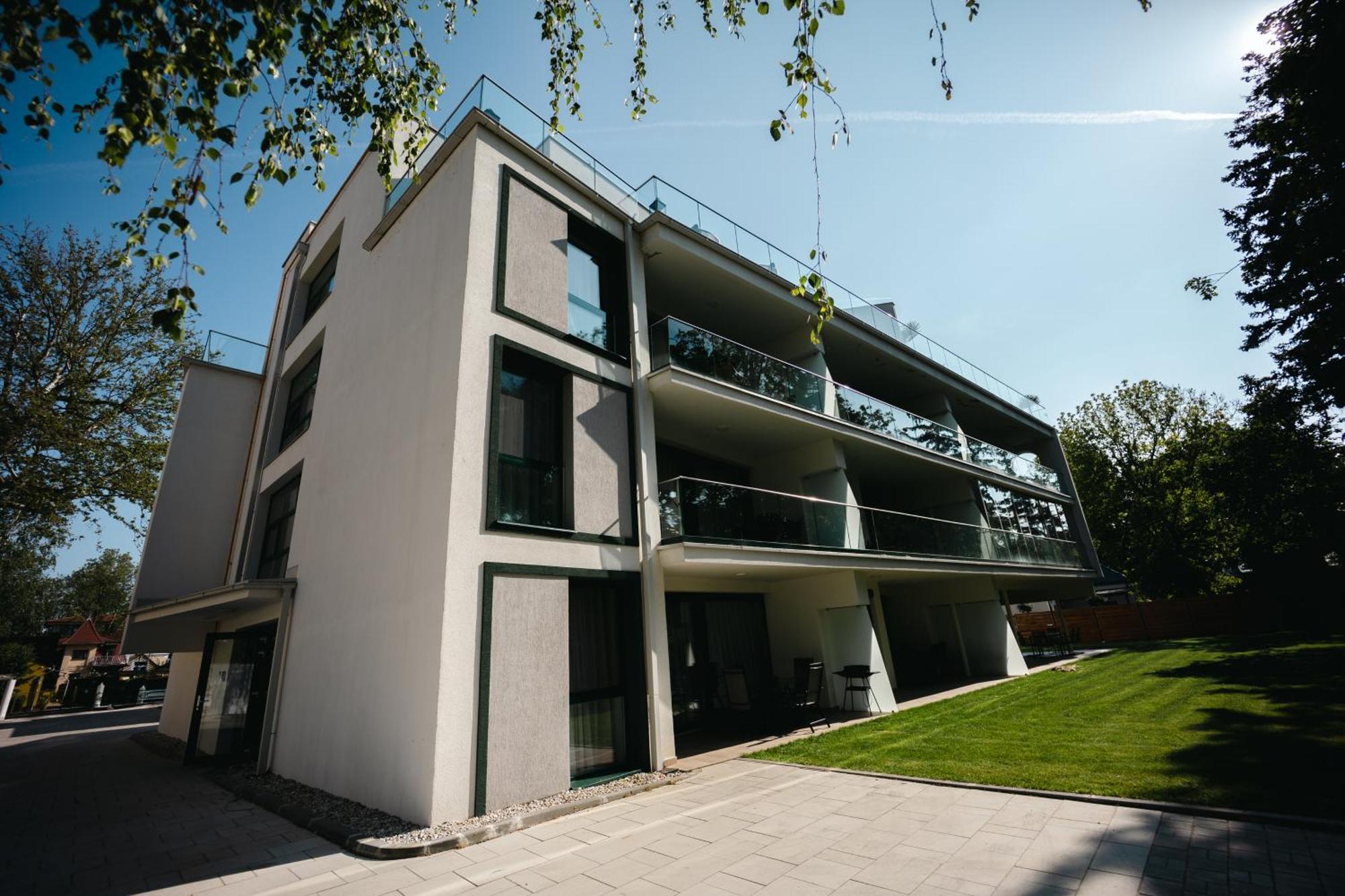 Villa Bauhaus Wellness Apartman 202 Siófok Exterior foto
